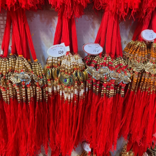Red Antic Designer Rakhi Assorted Rakhi Set